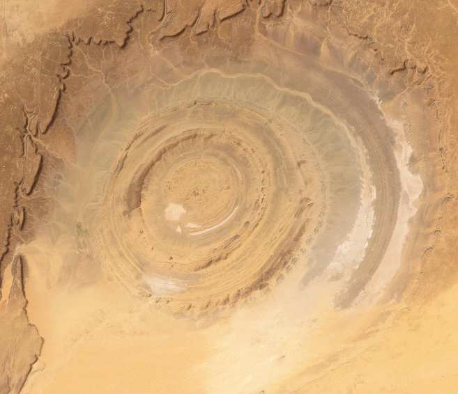 Les anneaux de la structure de Richat, dans le Sahara